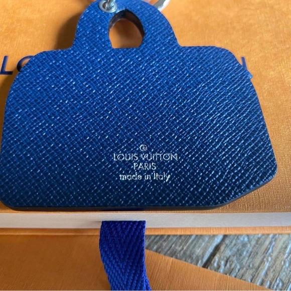 Authentic Louis Vuitton Escale Speedy Charm New - Picture 3 of 5